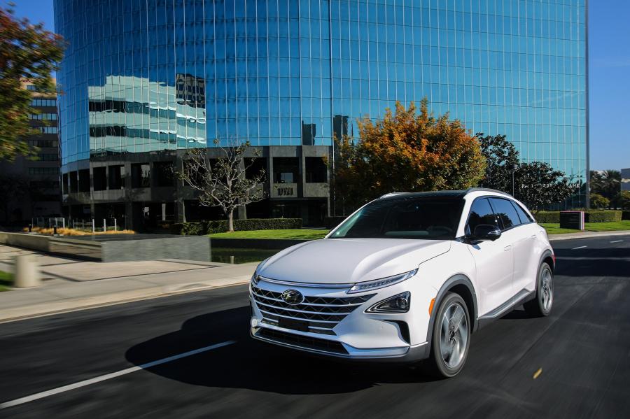  Hyundai NEXO 2018 года  (NA) (фото 3 из 83)
